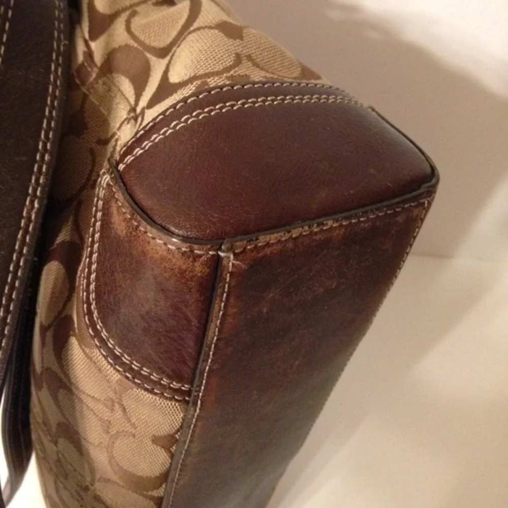 Coach vintage y2k signature c brown shoulder bag